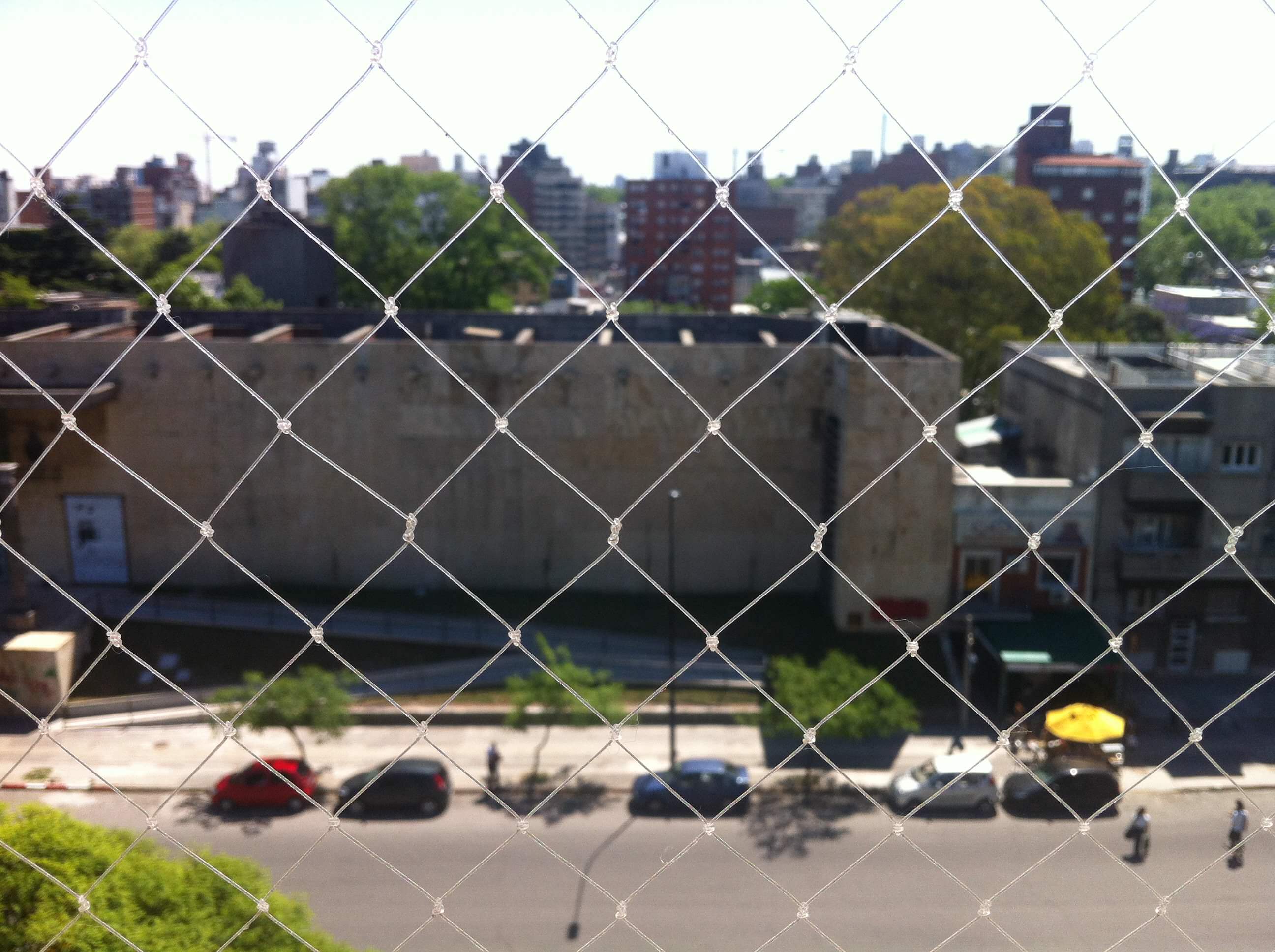 Red de balcon Redes proteccion balcones vetanas antipalomas y mascotas